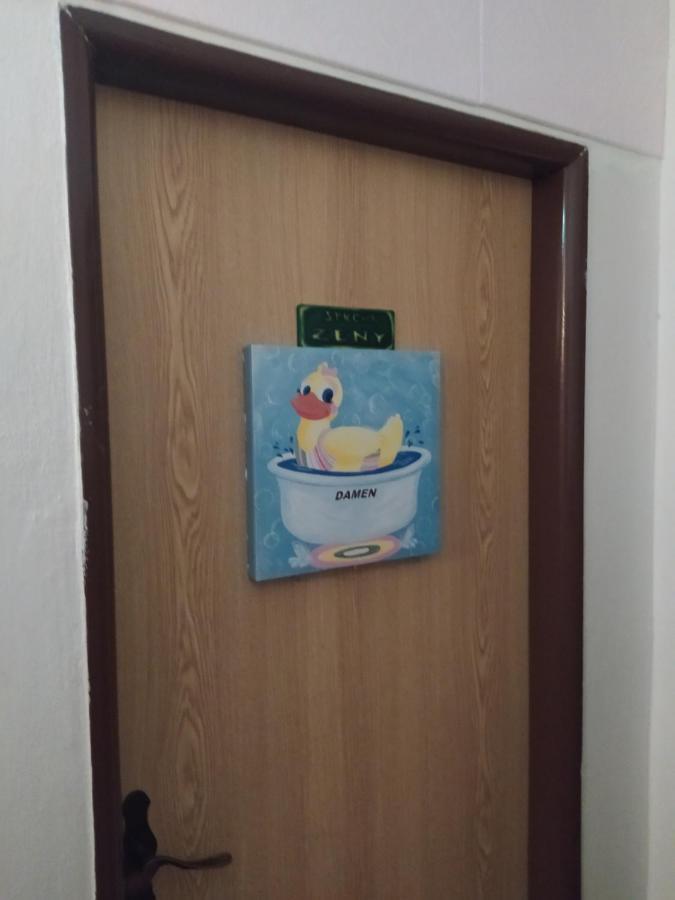 Drevenka Hotel Provodin Ngoại thất bức ảnh