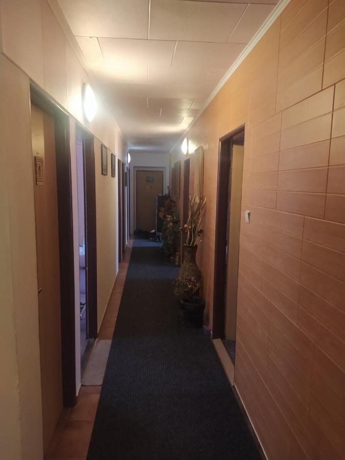 Drevenka Hotel Provodin Ngoại thất bức ảnh